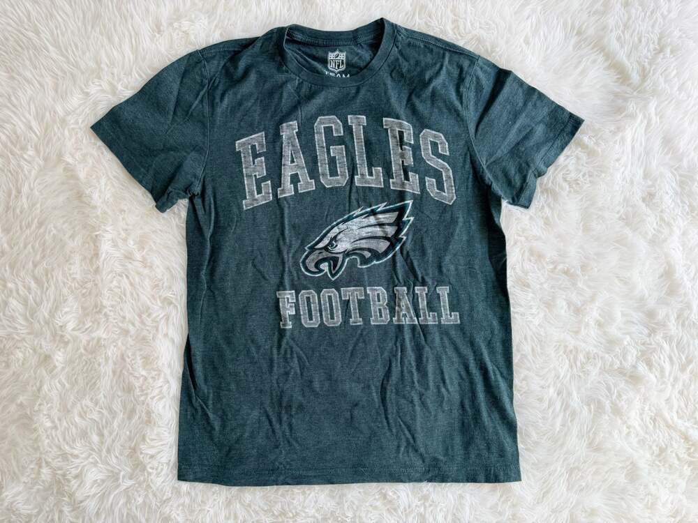 NFL Team Apparel Philadelphia Eagles Football T-Shirt Size S/P